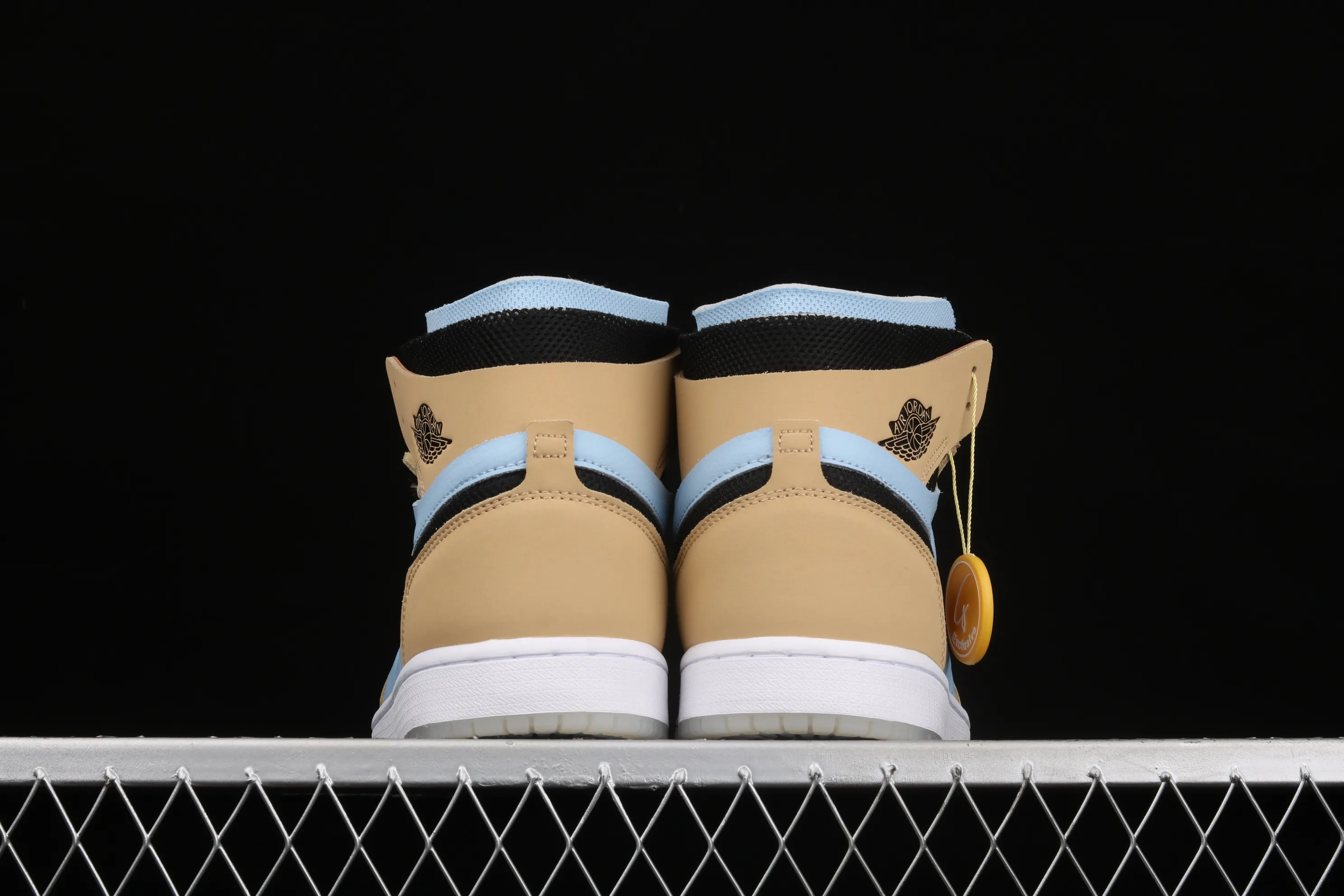 All categories Air Jordan Jordan series basketball shoes Air Jordan 1 High Air Jordan 1 Zoom Air CMFT AJ1 Joe 1 Khakilan CT0979-400